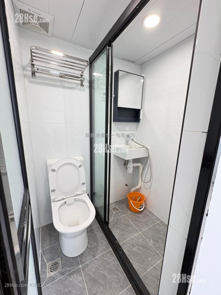 Nam Fung Mansion Rental 1 Bedroom , 1 Bathroom 180 ft² ( 16.7 m² )