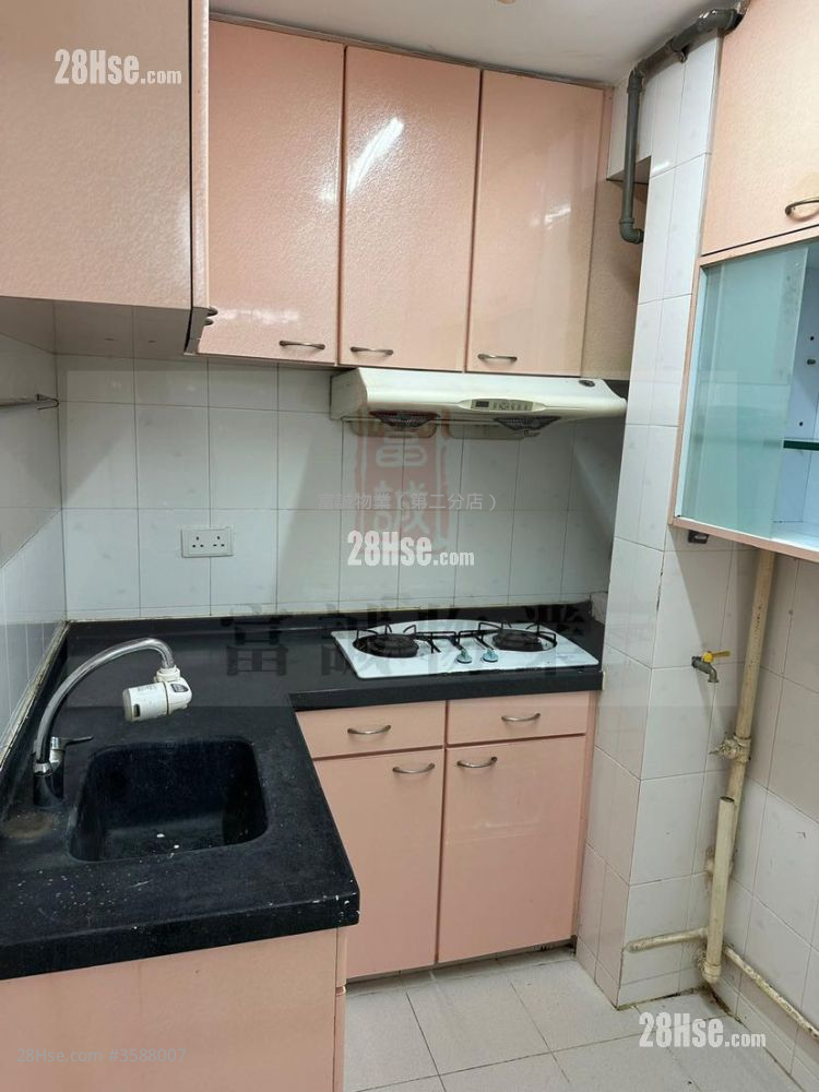 Yau Tong Centre Rental 2 Bedrooms , 1 Bathroom 432 ft² ( 40.1 m² )