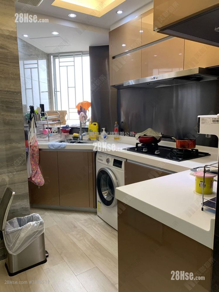 Festival City Rental 4 Bedrooms , 3 Bathrooms 961 ft² ( 89.3 m² )