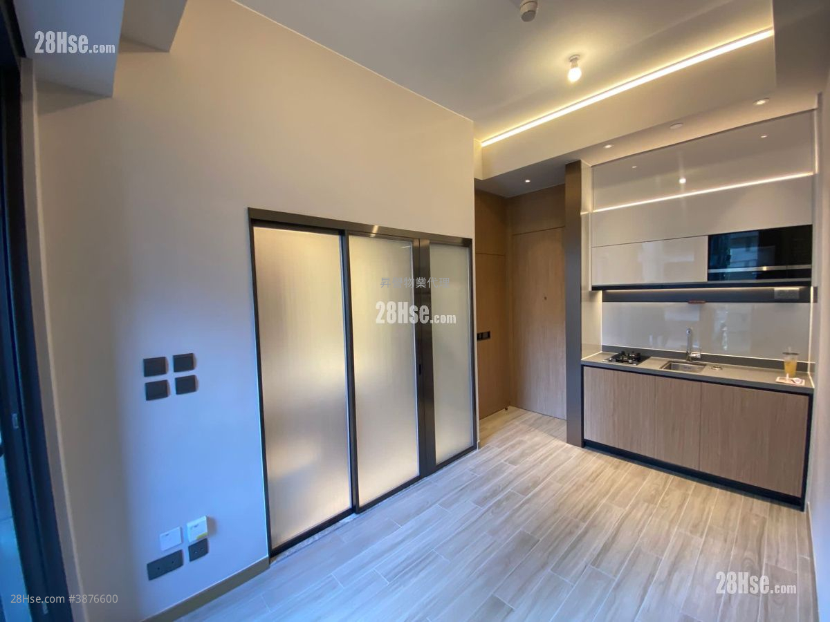 The Vantage Rental Studio 196 ft² ( 18.2 m² )