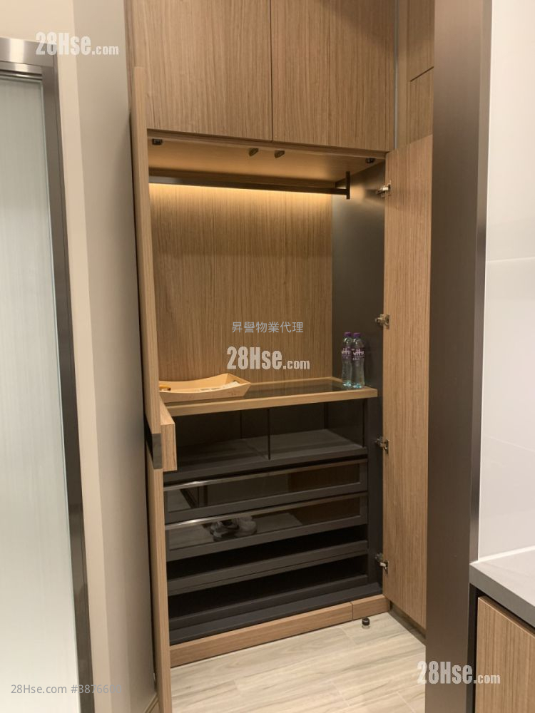 The Vantage Rental Studio 196 ft² ( 18.2 m² )