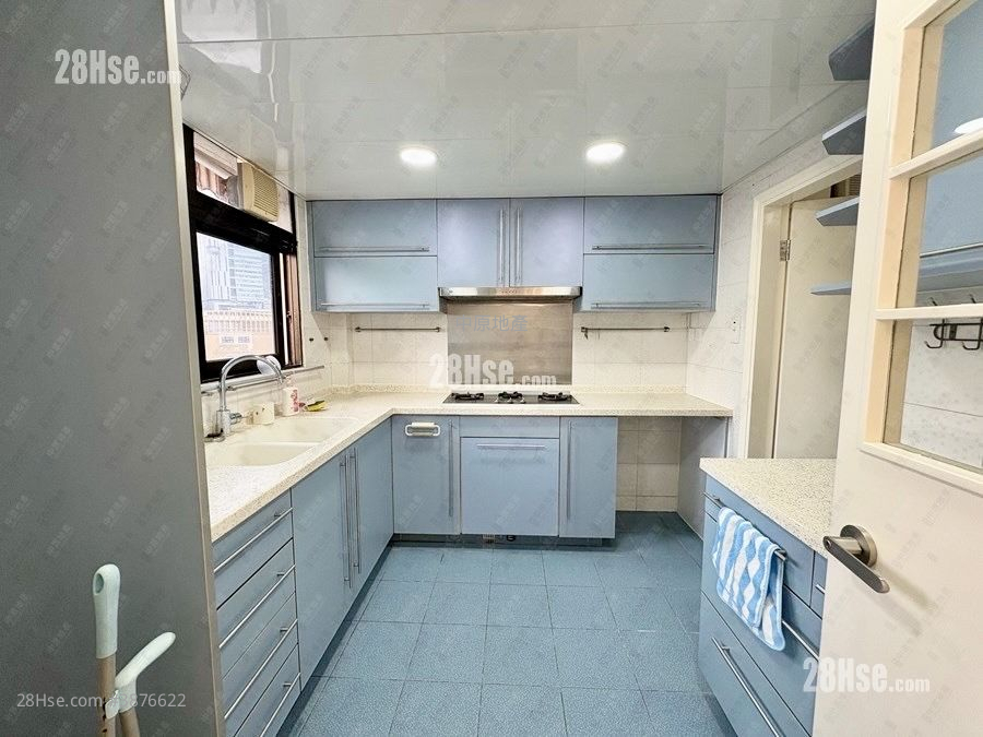 Parc Oasis Rental 3 Bedrooms , 2 Bathrooms 1,072 ft² ( 99.6 m² )