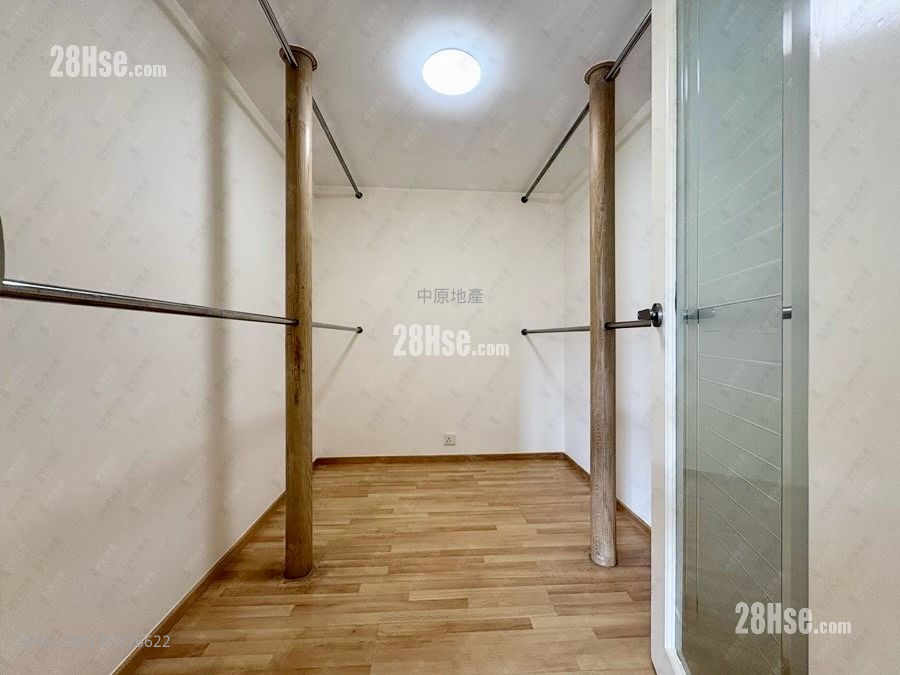 Parc Oasis Rental 3 Bedrooms , 2 Bathrooms 1,072 ft² ( 99.6 m² )