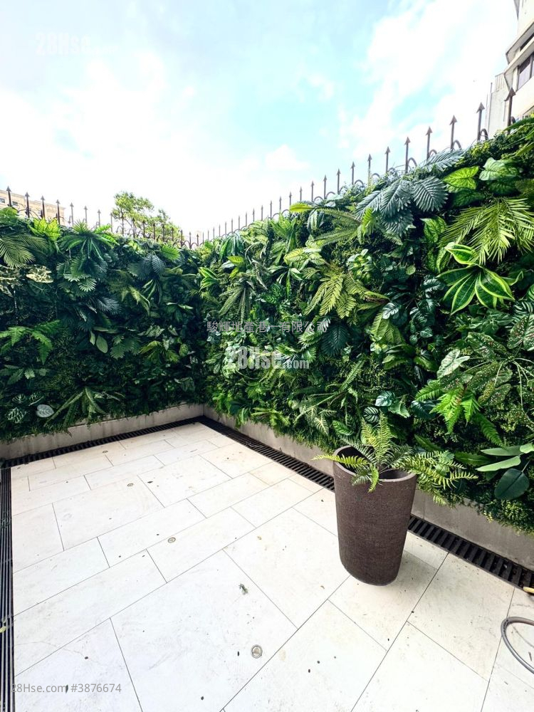Intelligent Court Sell 1 Bedroom , 1 Bathroom 424 ft² ( 39.4 m² )