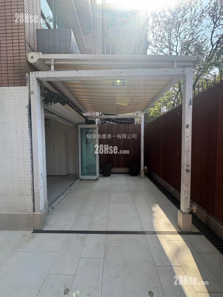 Intelligent Court Sell 1 Bedroom , 1 Bathroom 424 ft² ( 39.4 m² )