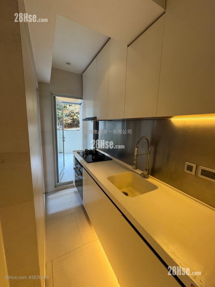 Intelligent Court Sell 1 Bedroom , 1 Bathroom 424 ft² ( 39.4 m² )