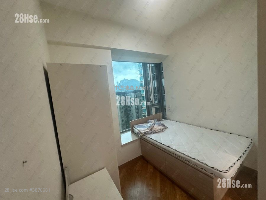 Manhattan Hill Sell 4 Bedrooms 1,351 ft² ( 125.5 m² )