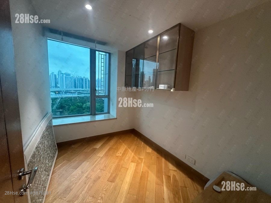 Manhattan Hill Sell 4 Bedrooms 1,351 ft² ( 125.5 m² )