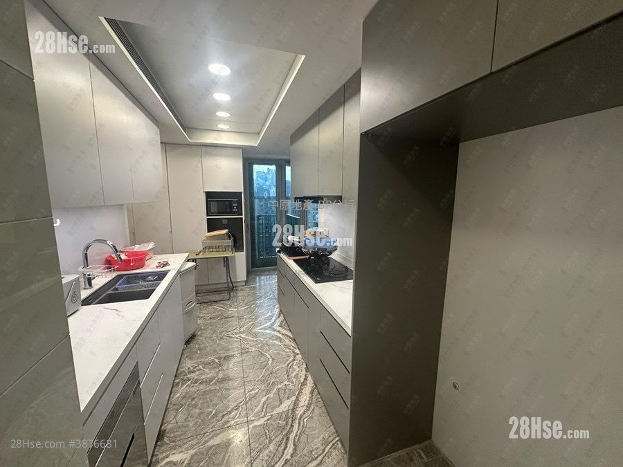 Manhattan Hill Sell 4 Bedrooms 1,351 ft² ( 125.5 m² )