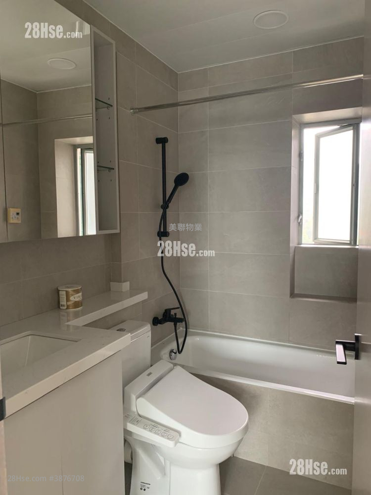 Coastal Skyline Rental 3 Bedrooms , 2 Bathrooms 771 ft² ( 71.6 m² )