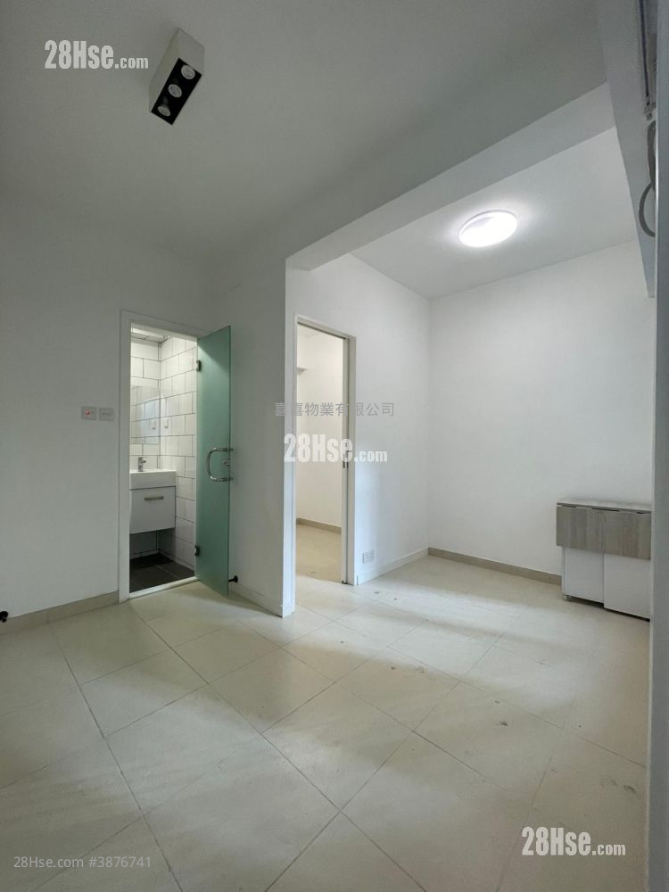 Apartment Rental 1 Bedroom , 1 Bathroom 280 ft² ( 26.0 m² )