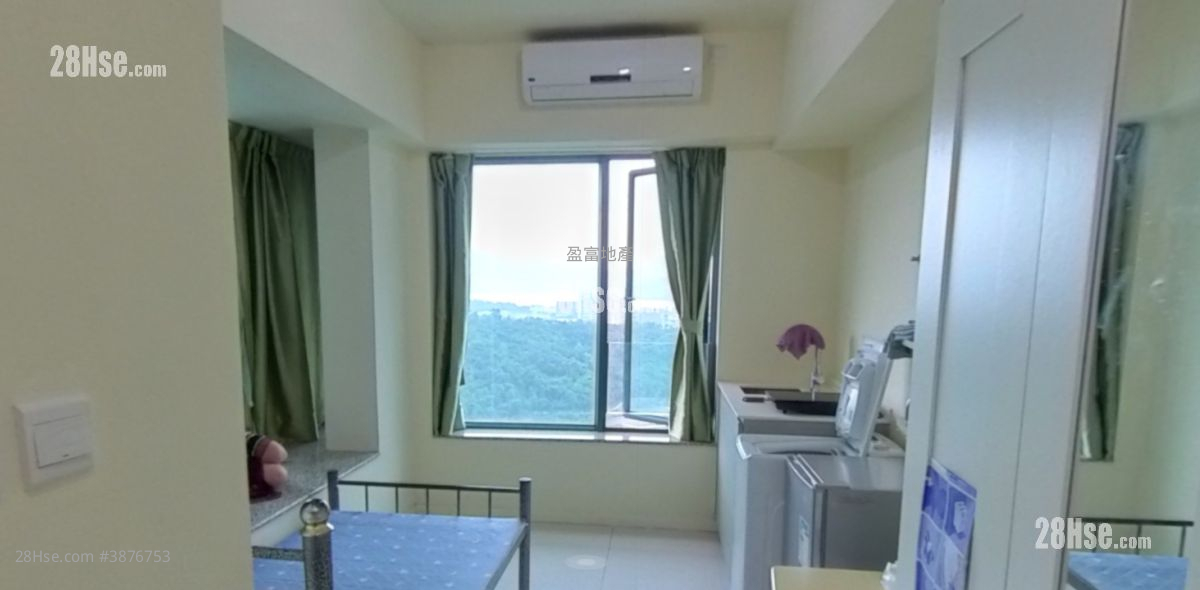 Mont Vert Rental Studio , 1 Bathroom 196 ft² ( 18.2 m² )