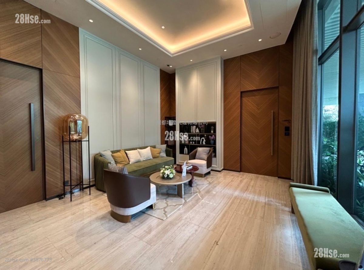 Eight Southpark Rental 2 Bedrooms , 1 Bathroom 351 ft² ( 32.6 m² )
