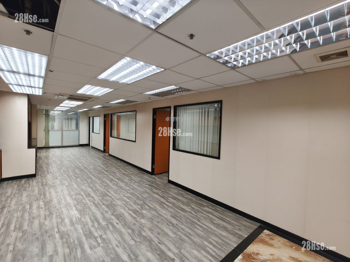 Charm Centre Rental 4 Bedrooms 1,100 ft² ( 102.2 m² )
