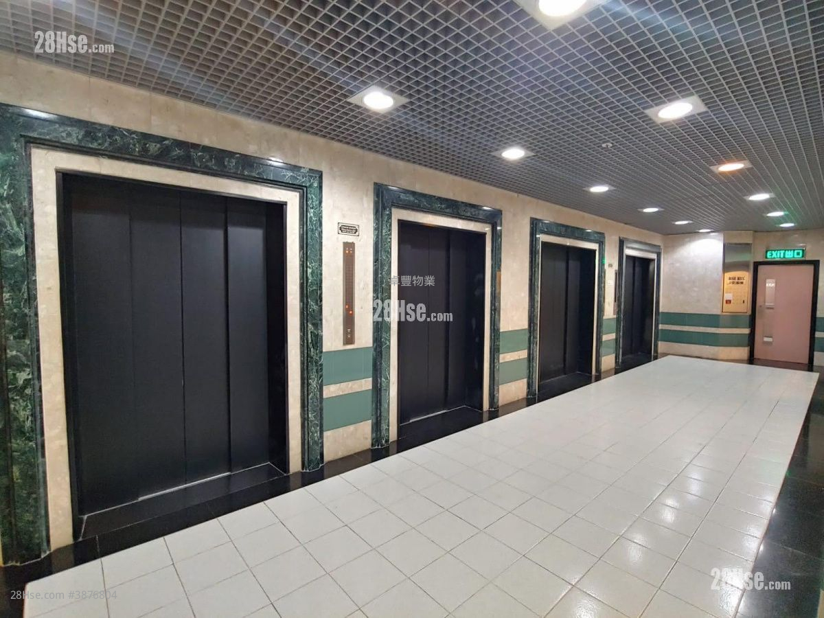 Charm Centre Rental 4 Bedrooms 1,100 ft² ( 102.2 m² )