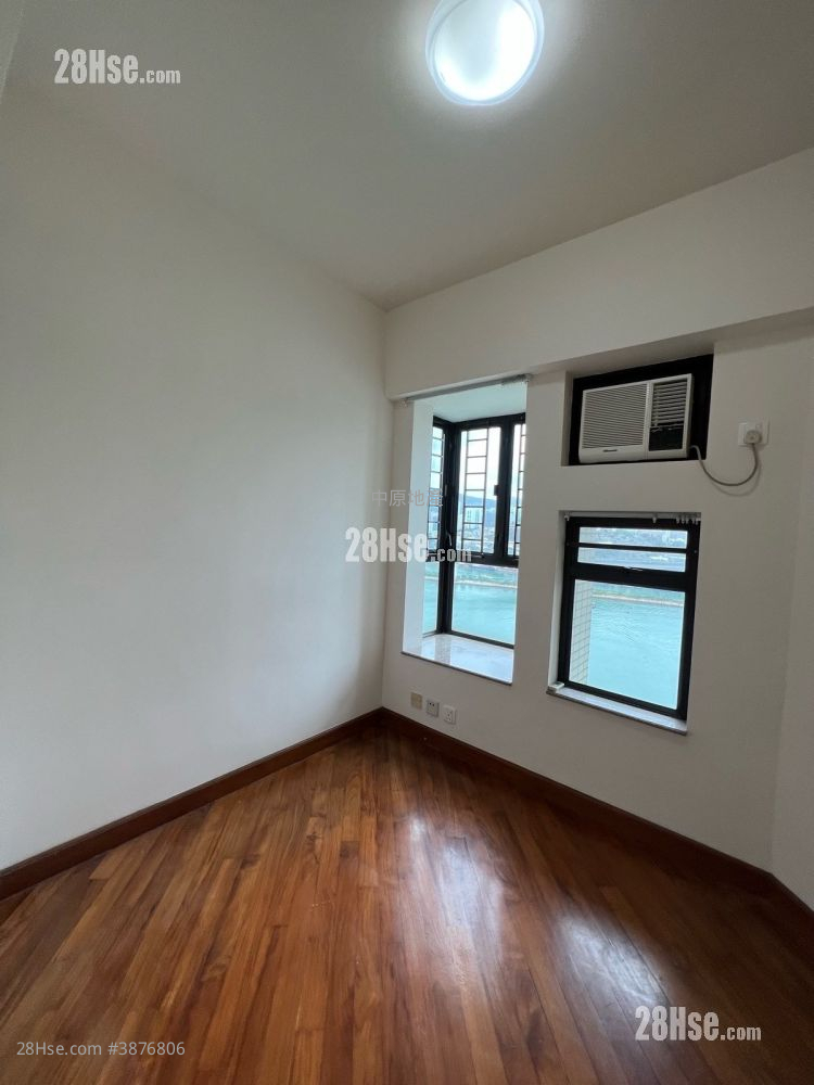 Grand Horizon Sell 2 Bedrooms , 1 Bathroom 463 ft² ( 43.0 m² )
