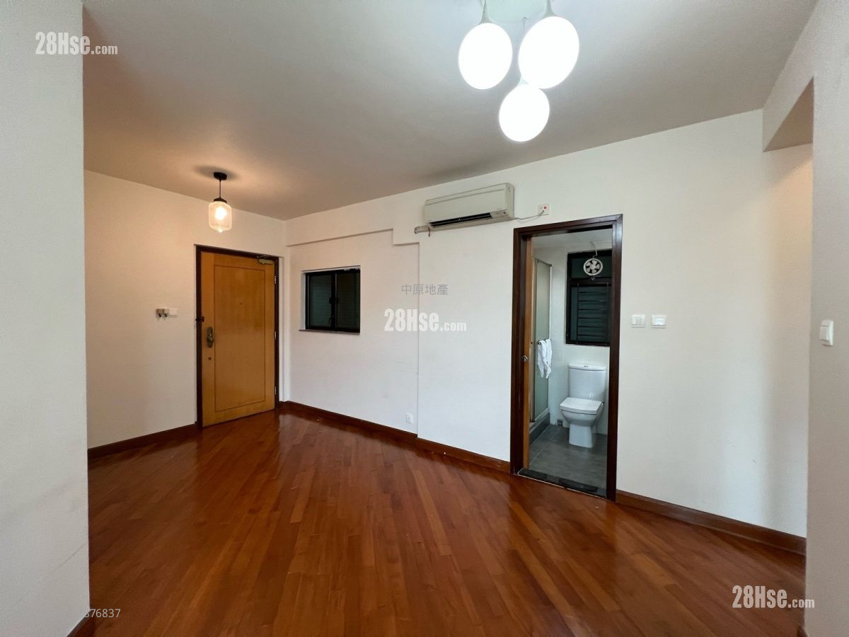 Grand Horizon Sell 2 Bedrooms , 1 Bathroom 463 ft² ( 43.0 m² )