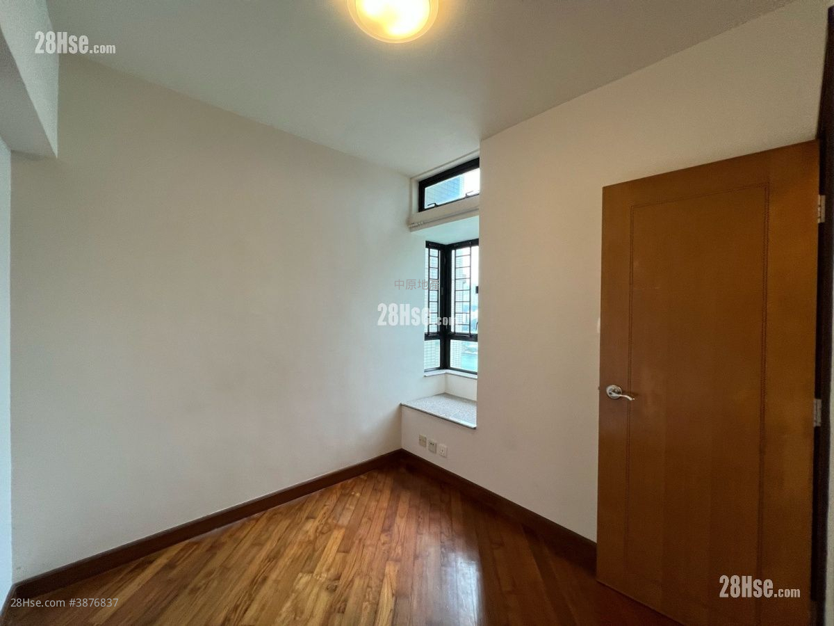 Grand Horizon Sell 2 Bedrooms , 1 Bathroom 463 ft² ( 43.0 m² )