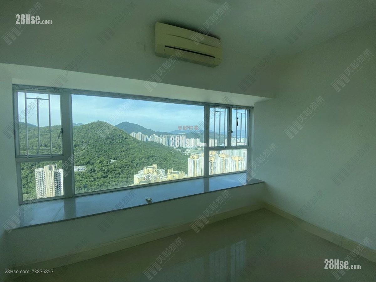 Metro Town Sell 3 Bedrooms , 2 Bathrooms 642 ft² ( 59.6 m² )