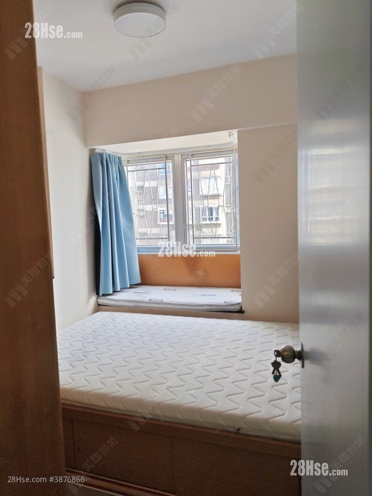 Tuen Mun Town Plaza Rental 2 Bedrooms , 1 Bathroom 392 ft² ( 36.4 m² )