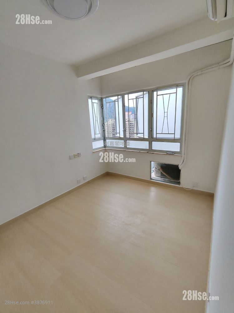 Tuen Mun Town Plaza Rental 2 Bedrooms , 1 Bathroom 349 ft² ( 32.4 m² )