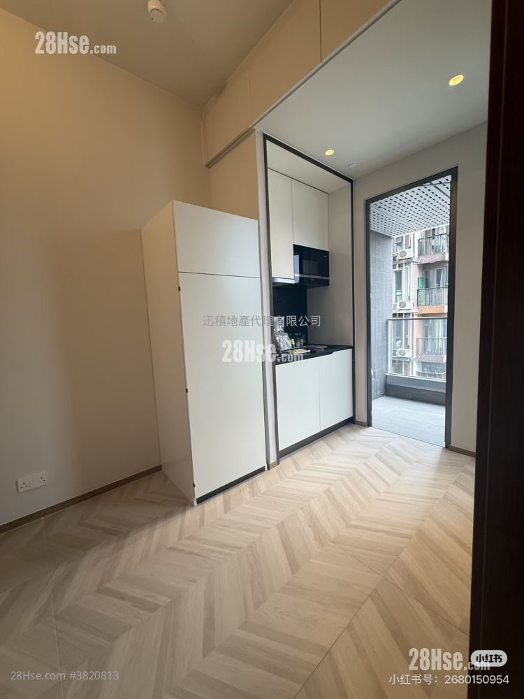 Eight Southpark Sell 1 Bedroom , 1 Bathroom 262 ft² ( 24.3 m² )