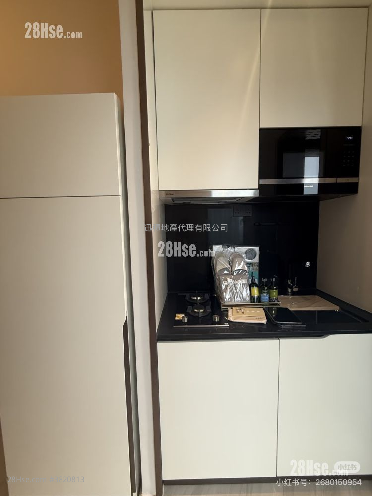 Eight Southpark Sell 1 Bedroom , 1 Bathroom 262 ft² ( 24.3 m² )