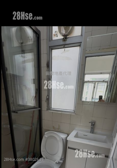 Hing Lung Building Rental 2 Bedrooms , 1 Bathroom 268 ft² ( 24.9 m² )