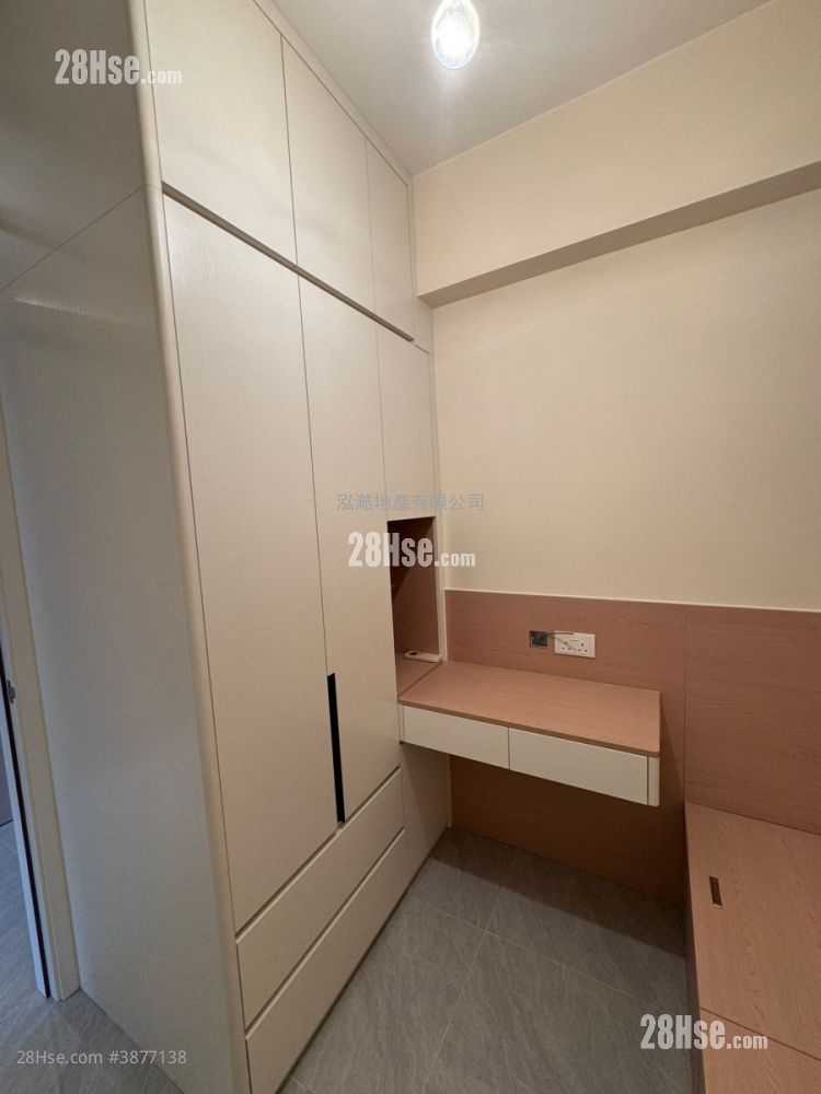 Mee Fat Building Rental 2 Bedrooms , 1 Bathroom 339 ft² ( 31.5 m² )