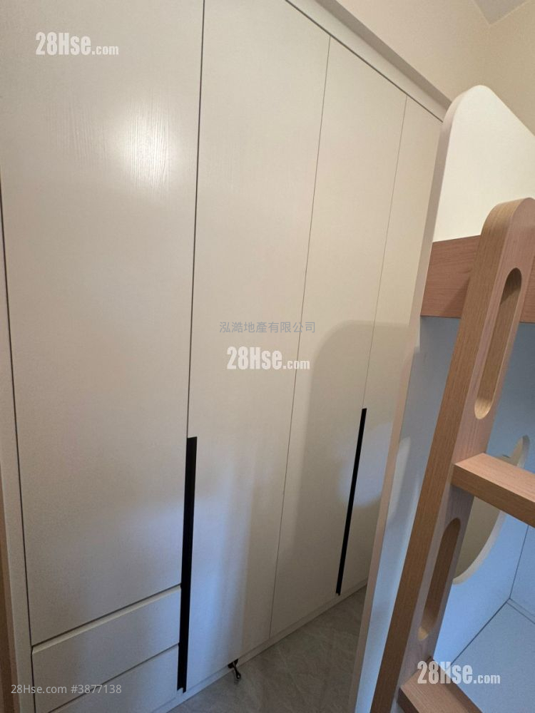 Mee Fat Building Rental 2 Bedrooms , 1 Bathroom 339 ft² ( 31.5 m² )