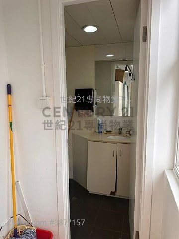 鸿力工业中心 租盘