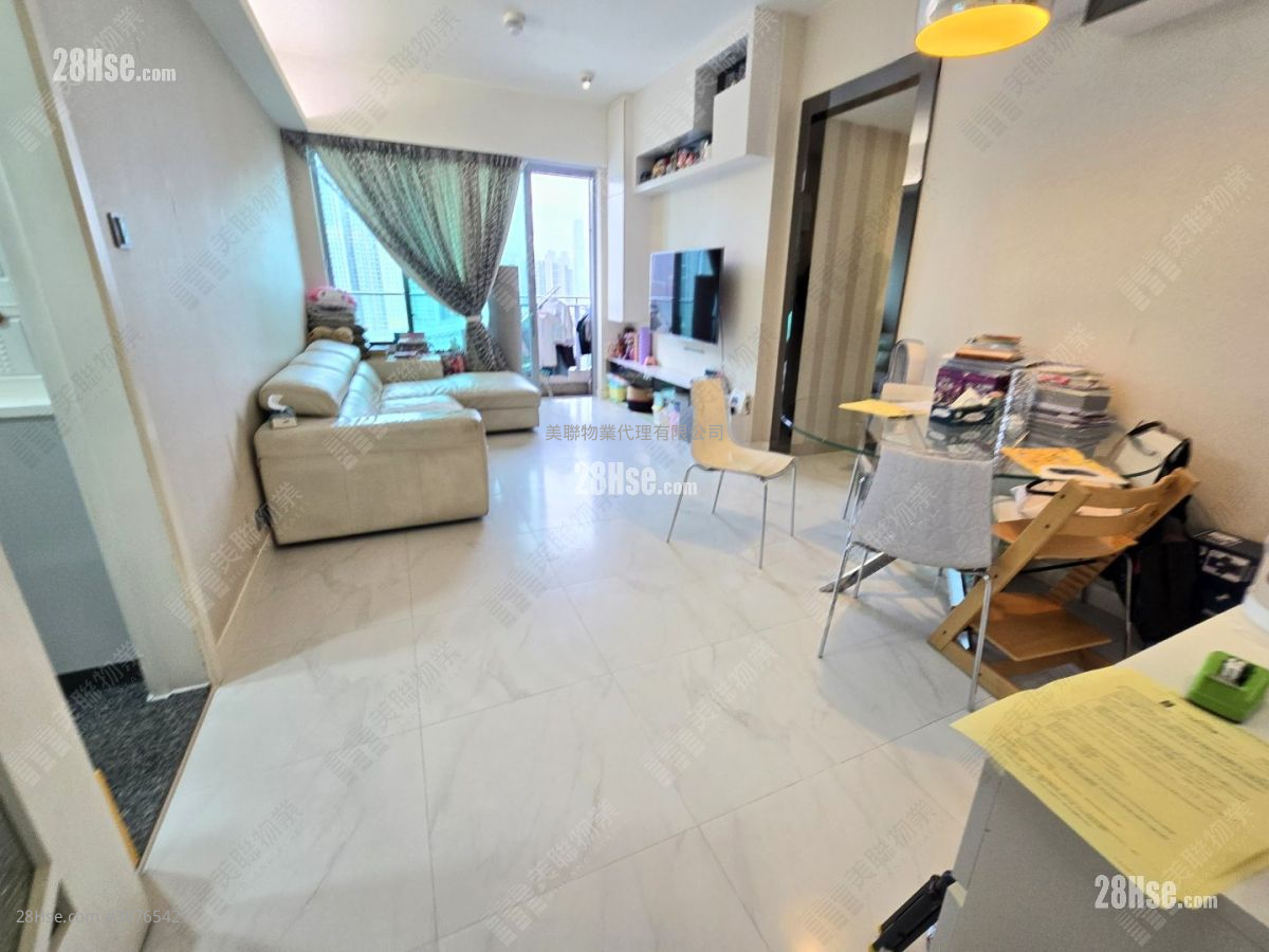 Manhattan Hill Sell 3 Bedrooms , 3 Bathrooms 888 ft² ( 82.5 m² )
