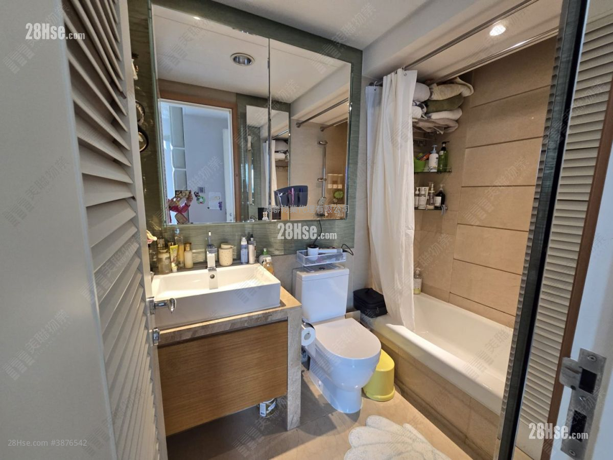 Manhattan Hill Sell 3 Bedrooms , 3 Bathrooms 888 ft² ( 82.5 m² )