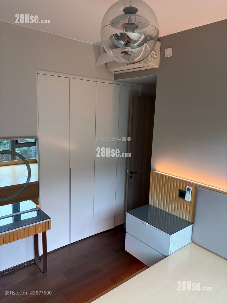 Le Pont Rental 2 Bedrooms , 1 Bathroom 569 ft² ( 52.9 m² )