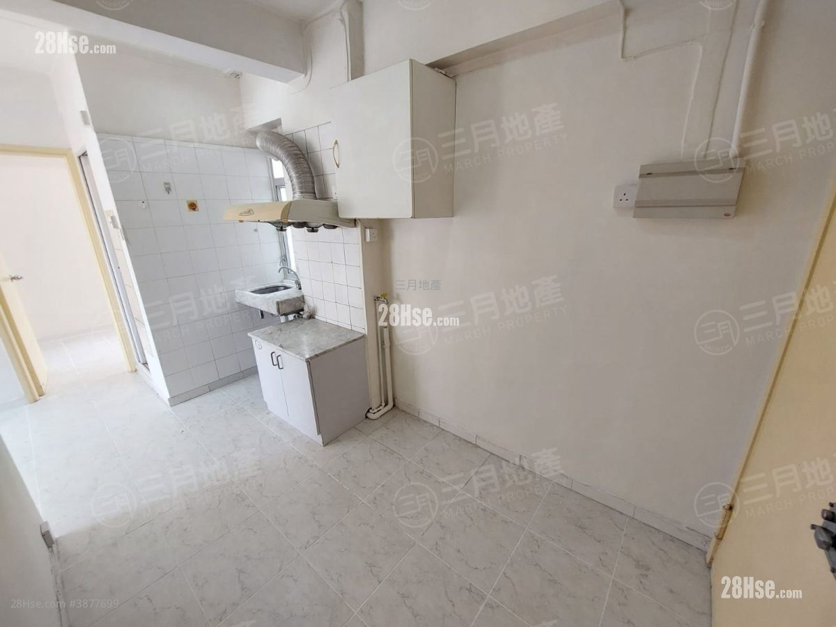 Cheung Hong Mansion Rental 2 Bedrooms , 1 Bathroom 259 ft² ( 24.1 m² )