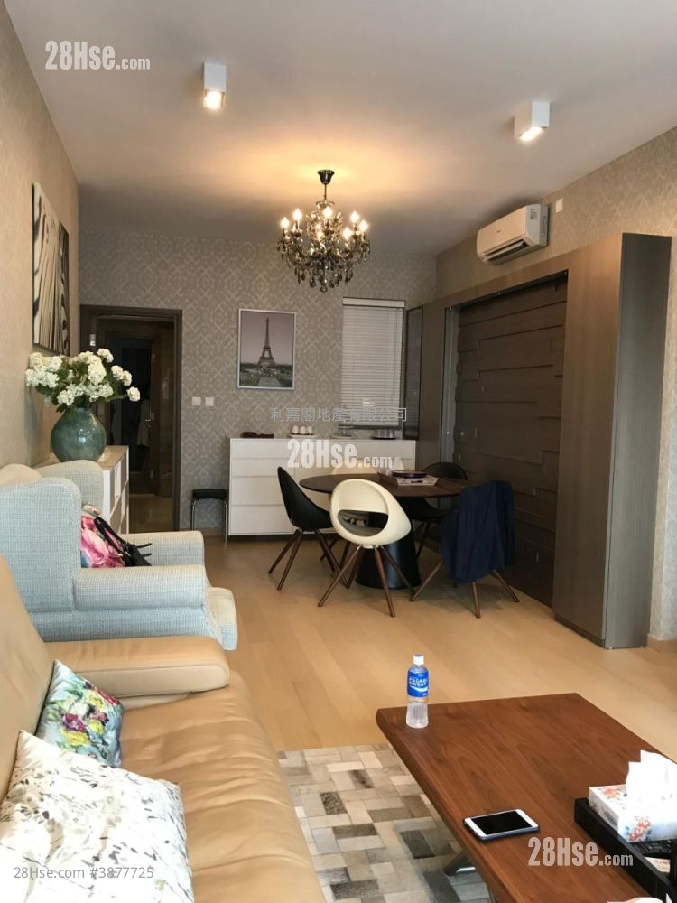 The Austin Sell 3 Bedrooms , 2 Bathrooms 1,002 ft² ( 93.1 m² )