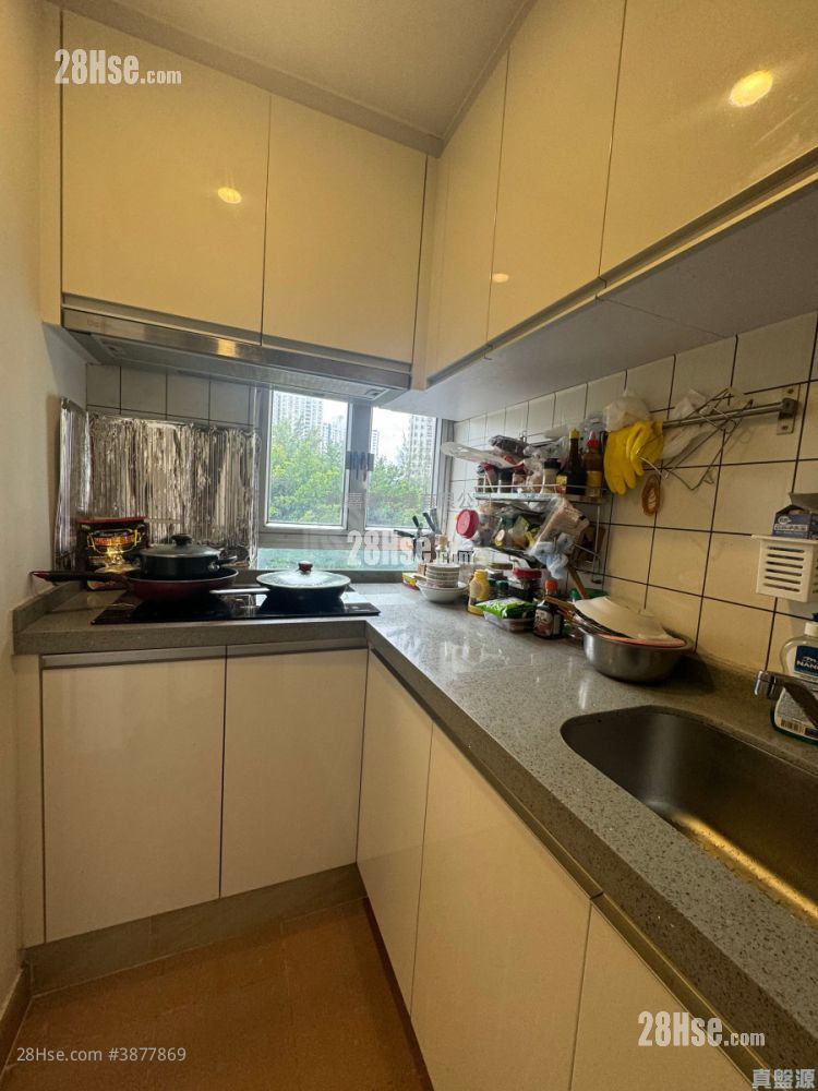Ching Wah Court Sell 2 Bedrooms 363 ft² ( 33.7 m² )