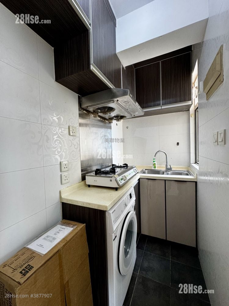 Greenwood Garden Rental 2 Bedrooms , 1 Bathroom 280 ft² ( 26.0 m² )