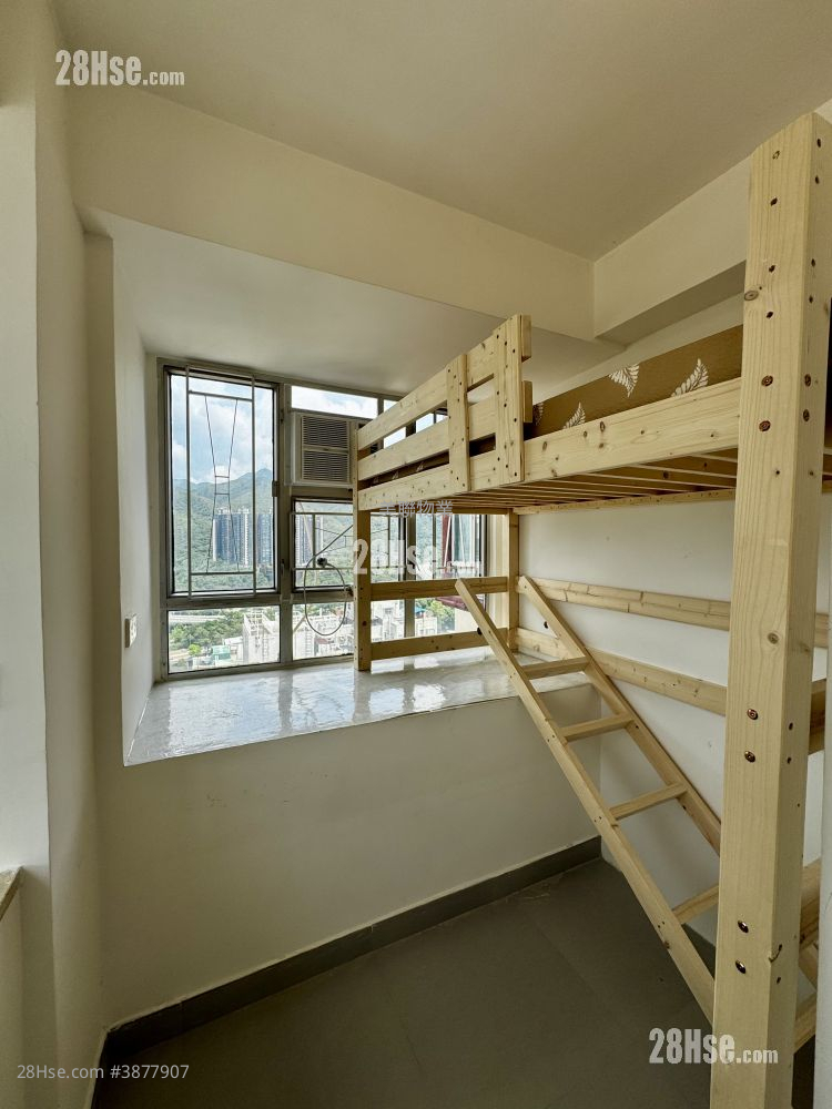 Greenwood Garden Rental 2 Bedrooms , 1 Bathroom 280 ft² ( 26.0 m² )