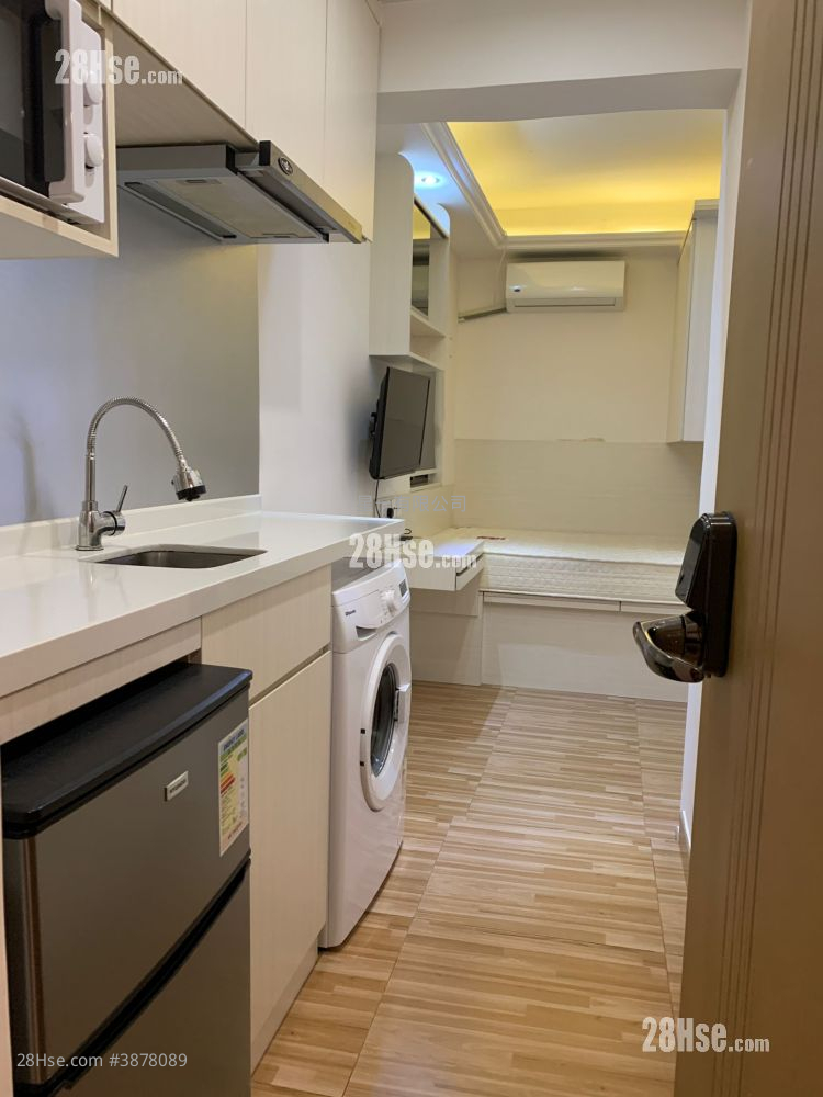 Metropole Building Rental Studio , 1 Bathroom 160 ft² ( 14.9 m² )