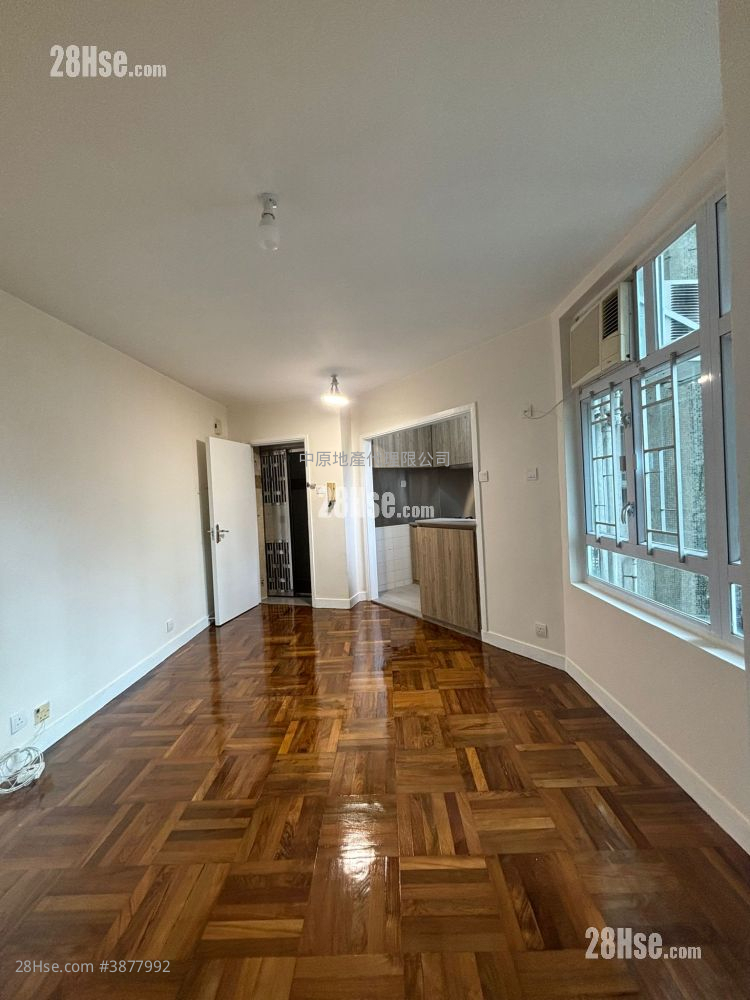 Prime View Garden Sell 2 Bedrooms , 1 Bathroom 405 ft² ( 37.6 m² )