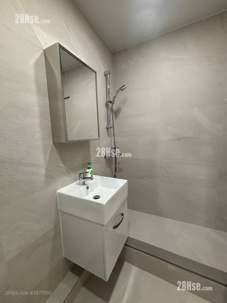Prime View Garden Sell 2 Bedrooms , 1 Bathroom 405 ft² ( 37.6 m² )