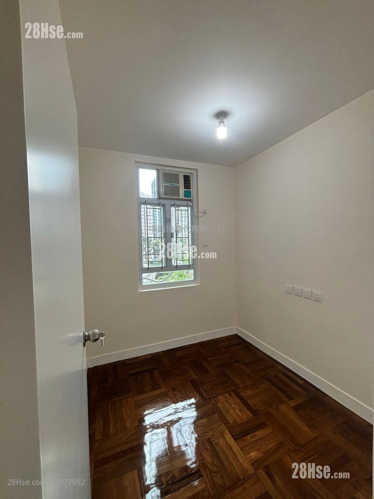 Prime View Garden Sell 2 Bedrooms , 1 Bathroom 405 ft² ( 37.6 m² )