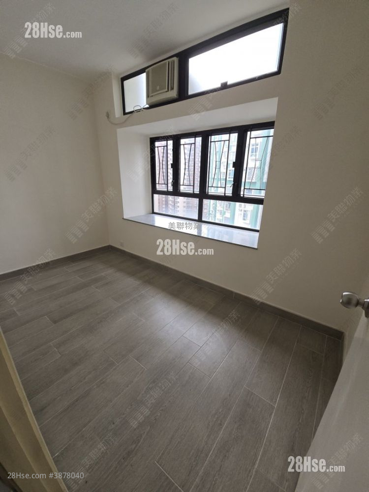 Tai Hing Gardens Sell 2 Bedrooms , 1 Bathroom 428 ft² ( 39.8 m² )