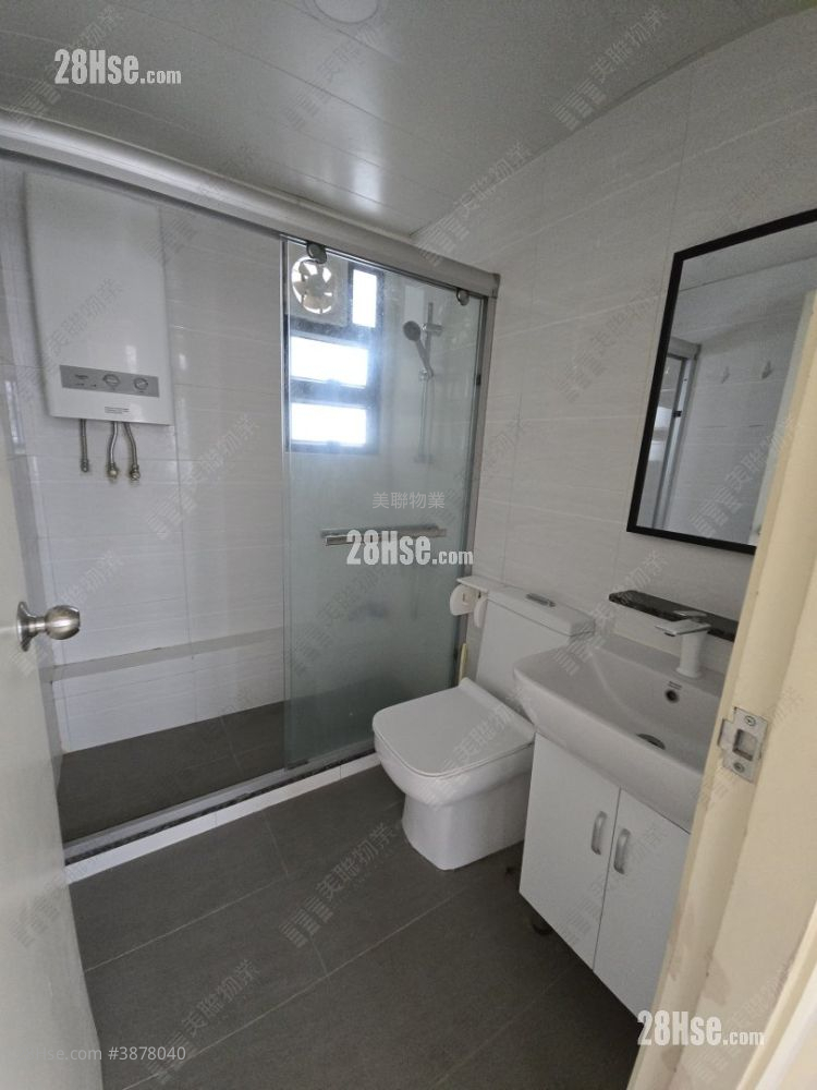 Tai Hing Gardens Sell 2 Bedrooms , 1 Bathroom 428 ft² ( 39.8 m² )