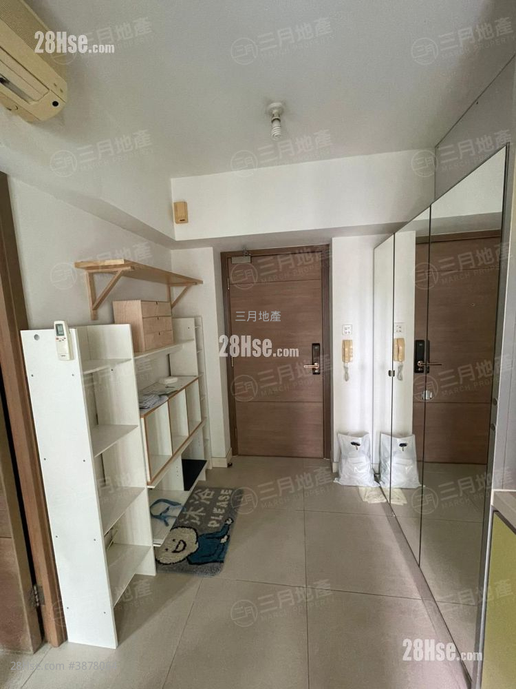 City 18 Rental 1 Bedroom , 1 Bathroom 248 ft² ( 23.0 m² )