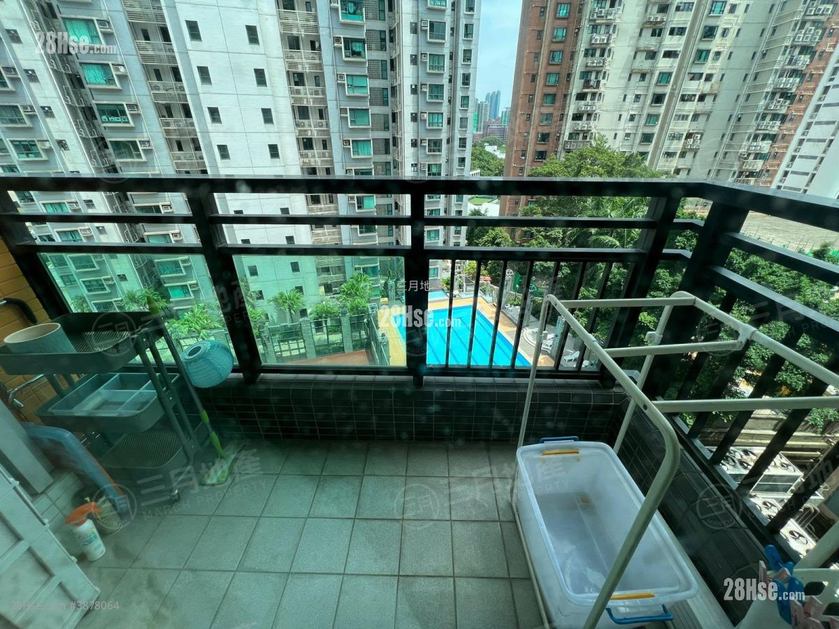 City 18 Rental 1 Bedroom , 1 Bathroom 248 ft² ( 23.0 m² )