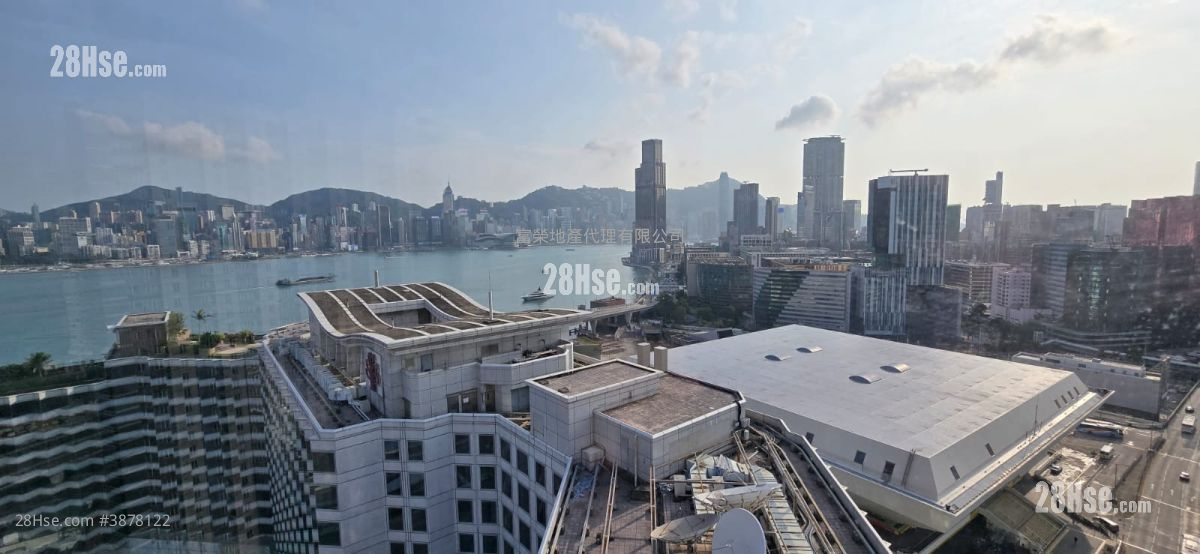 The Metropolis Residence Sell 2 Bedrooms , 1 Bathroom 464 ft² ( 43.1 m² )