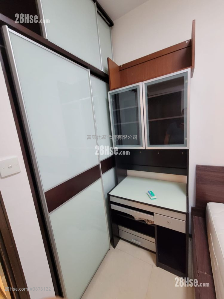 The Metropolis Residence Sell 2 Bedrooms , 1 Bathroom 464 ft² ( 43.1 m² )