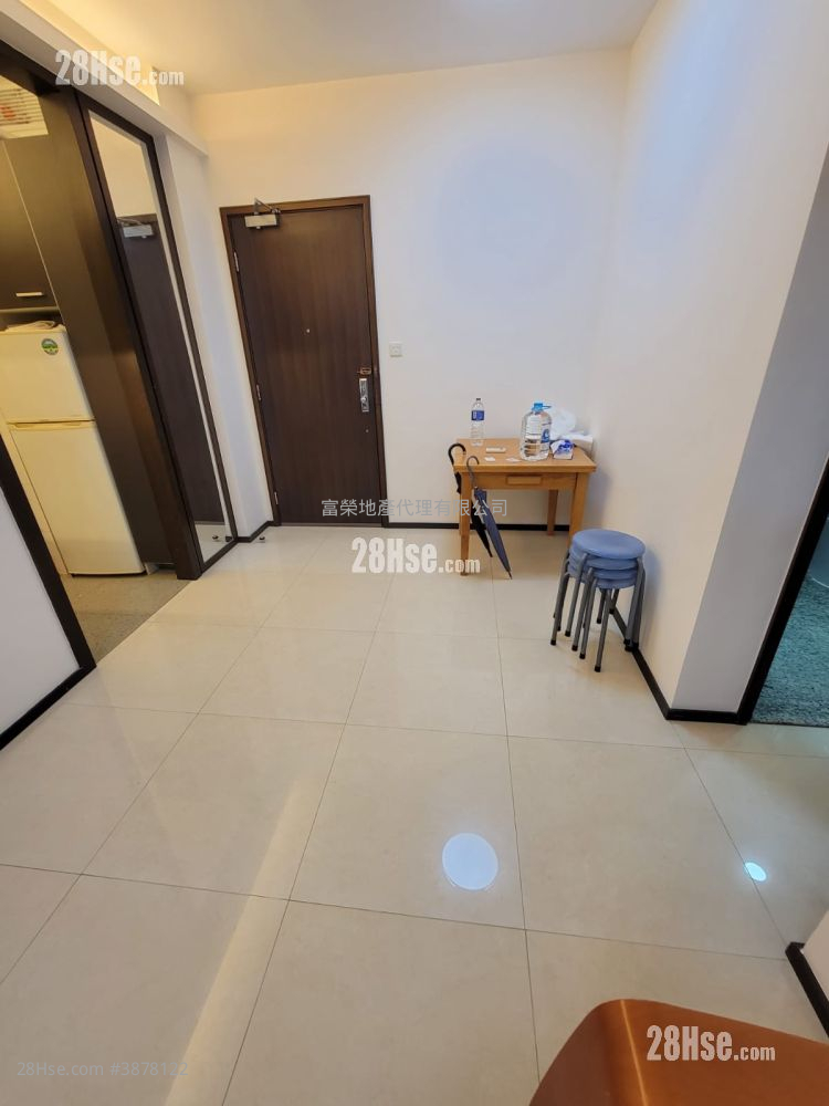 The Metropolis Residence Sell 2 Bedrooms , 1 Bathroom 464 ft² ( 43.1 m² )